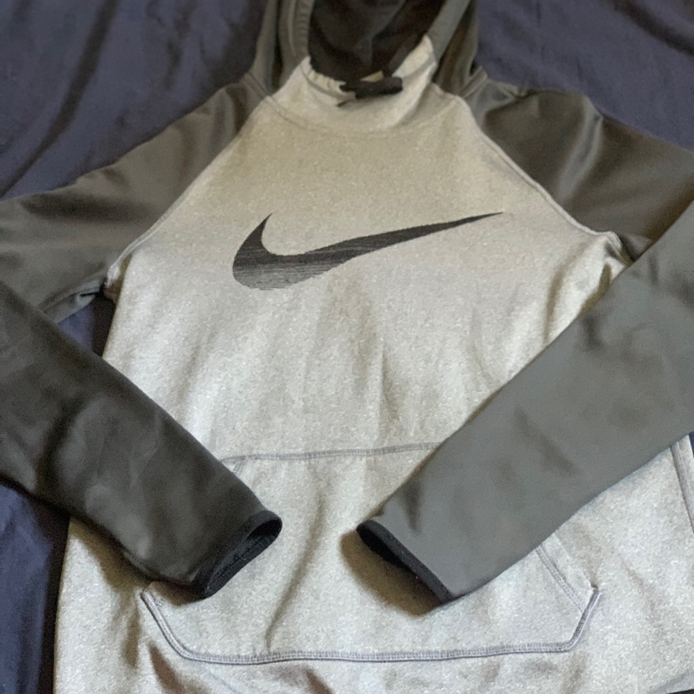 Nike Sweater